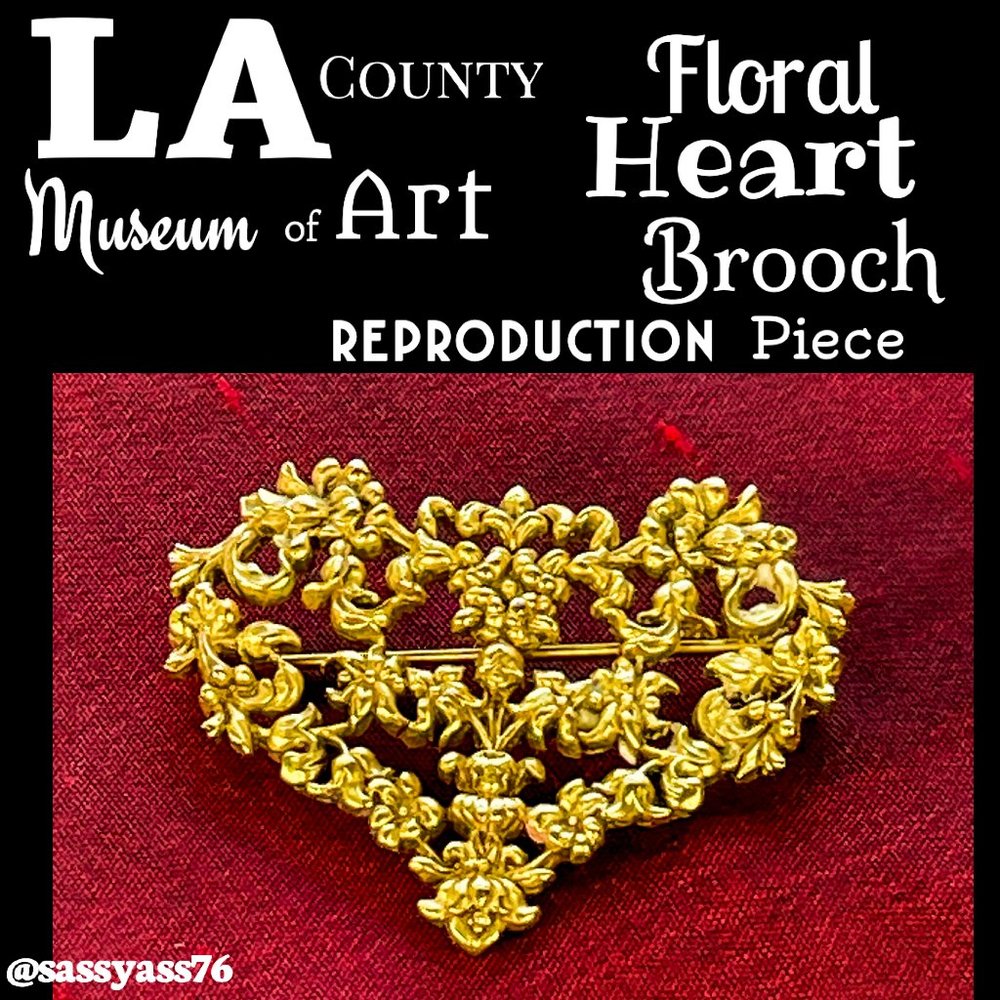 ▪️VTG▪️LA COUNTY MUSEUM OF ART▪️Gold Floral Heart Brooch Museum Reproduction - Picture 1 of 3